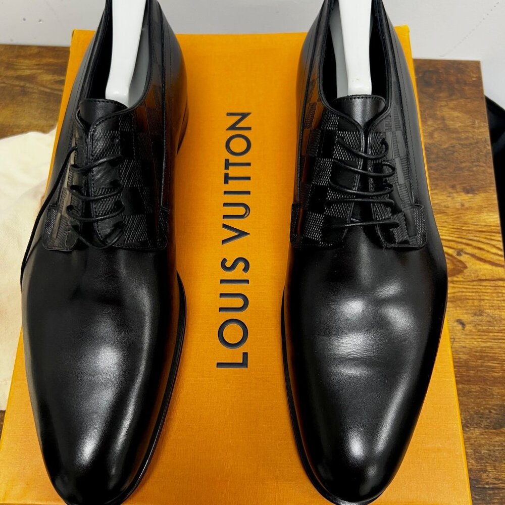 Louis Vuitton black leather dress shoes